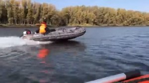 Лодка НДНД Азимут Тайфун 400