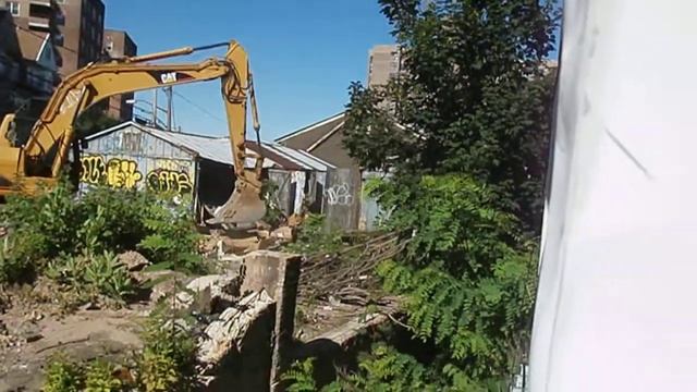 Pounding Sauna Baths into the Ground on a Saturday at about 9:27 AM смотреть онлайн