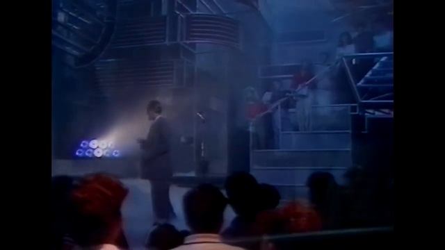 Phil Collins - A Groovy Kind Of Love