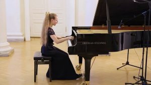 Й. Гайдн, «Соната» ми бемоль мажор, Hob XVI 49, исп. Наталия Медведева