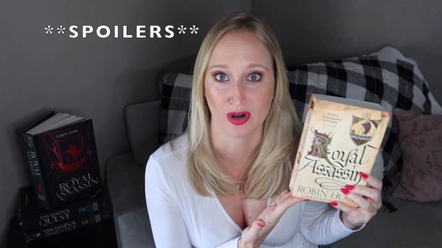 Farseer Trilogy Reading Vlog *NEW FAVORITE* 🗡 Annotating & Reviewing the Series смотреть онлайн