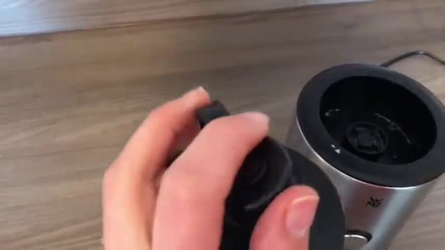 WMF KÜCHENminis Smoothie-to-go, Mini Mixer Smoothie Maker To Go Deutsch Inbetriebnahme Benutzen смотреть онлайн