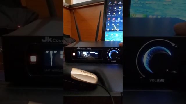 Microphone Wireless Instrument смотреть онлайн