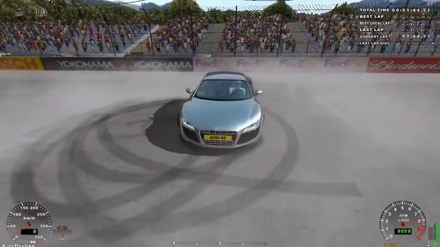 X Motor Racing — жжем покрышки смотреть онлайн