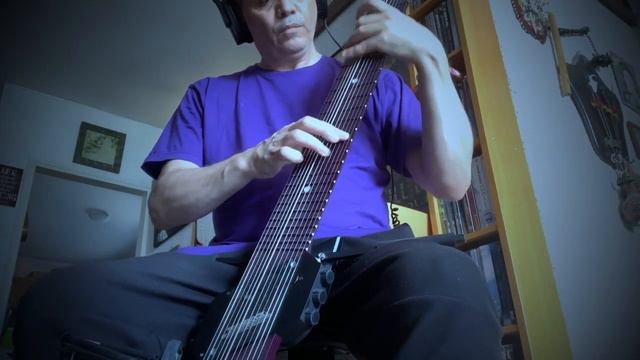 Queen - Crazy Little Thing Called Love on Chapman Srick смотреть онлайн