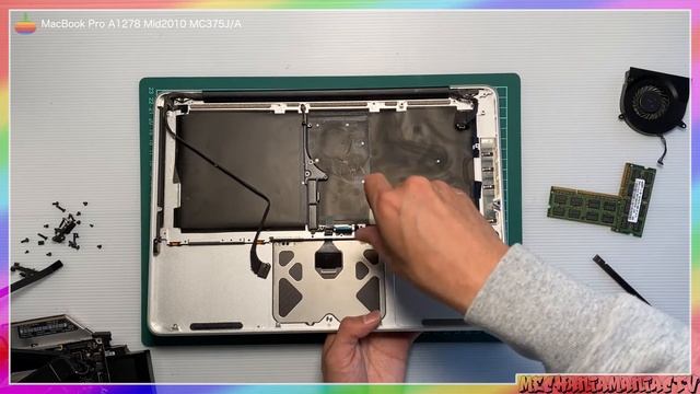 Apple MacBook Pro A1278 Mid2010 MC375J/A 分解のプロセス [MechanicManiacTV001]