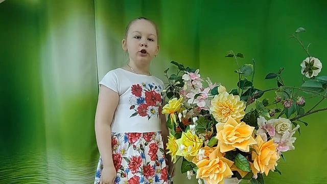 Стихи день семьи. Исполняют Яндулина Александра, Рочева Аделина и Сапожников Дмитрий смотреть онлайн