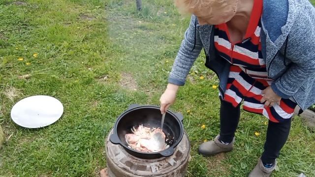 Шикарное блюдо в казане, высаживаю орех смотреть онлайн