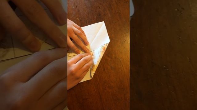 Learn how to fold and play our Beatrix Potter Cootie Catcher game! смотреть онлайн