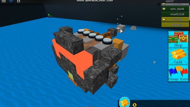 битва на лодках!!! в Roblox кто выйграет? смотреть онлайн