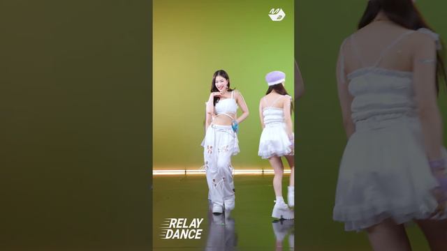 [릴레이댄스] STAYC(스테이씨) - BEAUTIFUL MONSTER (4K) смотреть онлайн