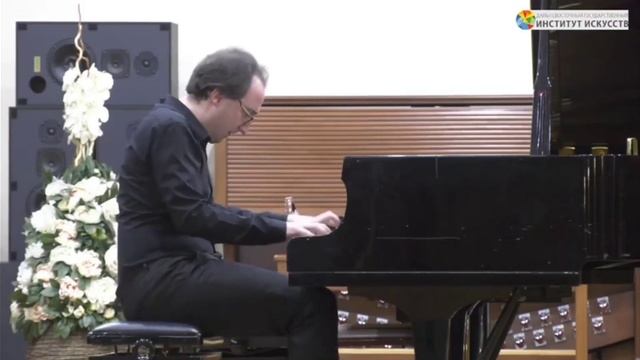 М. Мусоргский / С. Рахманинов - Гопак смотреть онлайн