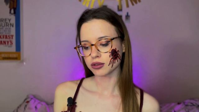 СЕЛФХАРМ. ЗАЧЕМ ЛЮДИ ПРИЧИНЯЮТ СЕБЕ БОЛЬ? КАК СПРАВИТСЯ? МОЯ ИСТОРИЯ ￼ смотреть онлайн