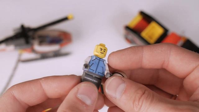 Перевозчик вертолета Лего Сити 60183 смотреть онлайн