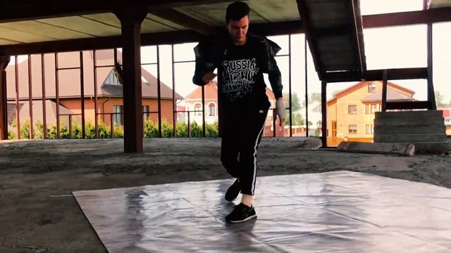 Брейкданс в Череповце | Танцевальный Центр ЭлеФанк смотреть онлайн