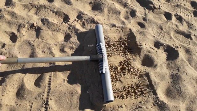 Испытание самодельных граблей для поиска золотых украшений смотреть онлайн