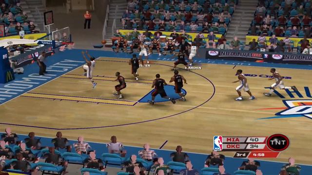 NBA Live 06 - Heat vs. Thunder - 11-12 Roster - PC Gameplay - NLSC Online Co-Op смотреть онлайн