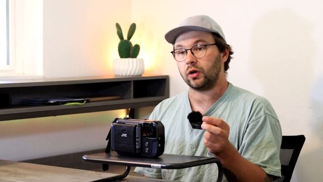 Unveiling the Bizarre JVC GR-SV3: Reviewing the Weirdest Camera of The 90s смотреть онлайн