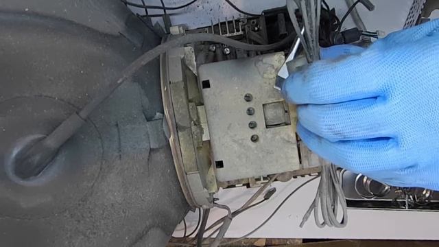 LG 775FT Flatron old CRT PC Monitor Teardown (disassemble) смотреть онлайн