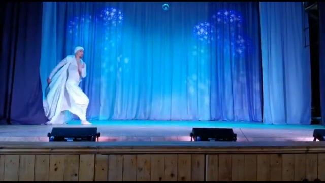 В мыслях… #танец #youtube #youtuber #мысли #музыка смотреть онлайн