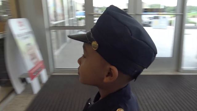 COPS AND ROBBERS - COP KIDS PATROL