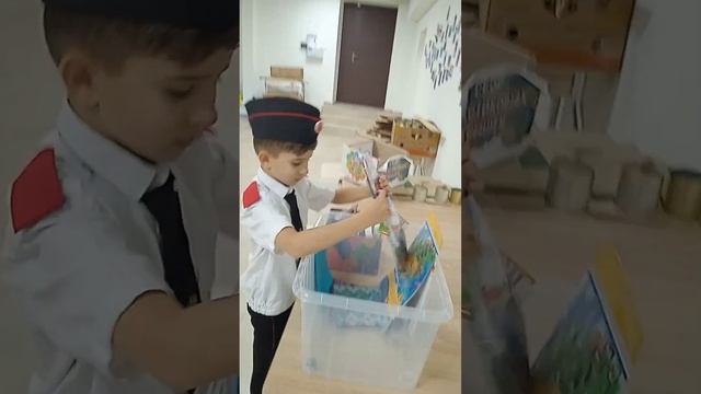 Я участвую в акции "Коробочка храбрости". Она направлена на поддержку детей, в больницах смотреть онлайн