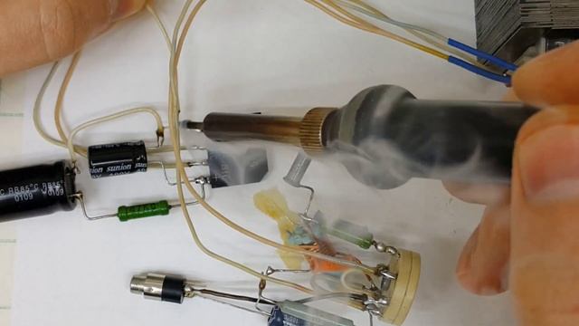 Ламповый УКВ FM Сверхрегенератор 6Ж1П смотреть онлайн