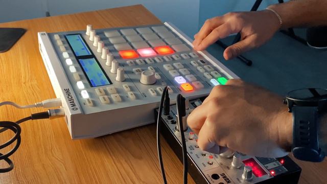 JAM #7 "tuesday 9" / KORG VOLCA BASS смотреть онлайн