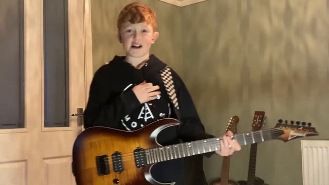 Beautiful Ones by Suede - sung and played by Charlie смотреть онлайн