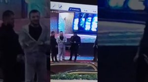 Охрана Делимханова даёт леща чеченцу!