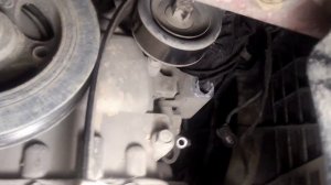 Киа спортейдж 2010 год снятие генератора .