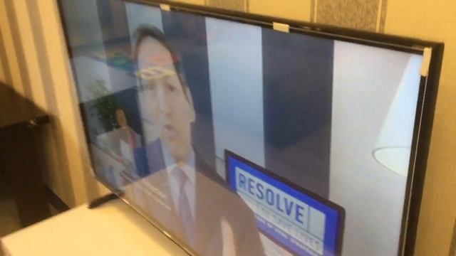 как обезопасить телевизор от детей (how to keep the TV safe from children) смотреть онлайн