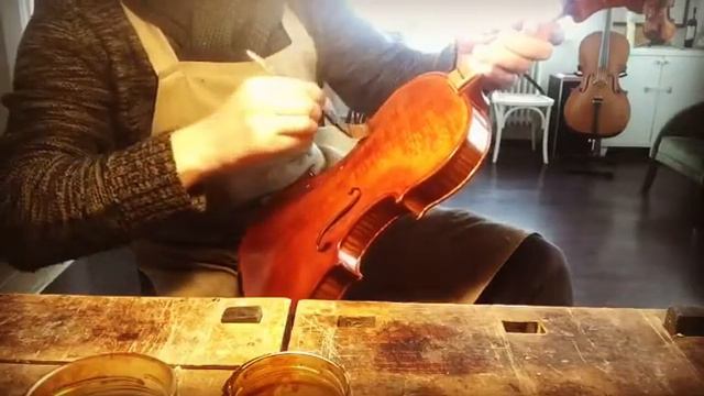 Master Dinçay Gülenç ~ Violin Varnishing смотреть онлайн