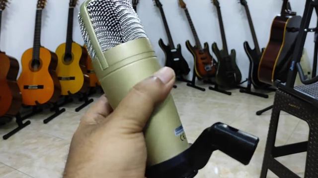 MIC RECORDING BEHRINGER C-1 CONDENSOR MIC смотреть онлайн