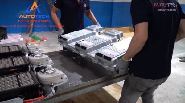 Thay bình hybrid Lexus RX450h 2011( Change battery hybrid lexus RX450h)