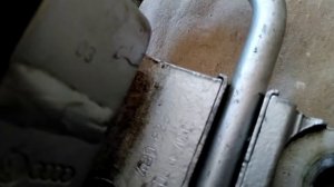 петля двери Skoda Octavia tour