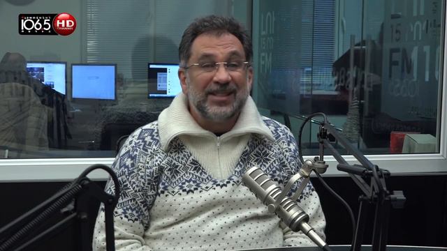 Дерлугьян цитирует европейского политика: "Европе развитая Украина не нужна" смотреть онлайн