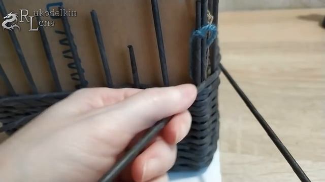 Сундучок под старину! Наносим патину, внутренний бортик, плетение из газетных трубочек смотреть онлайн