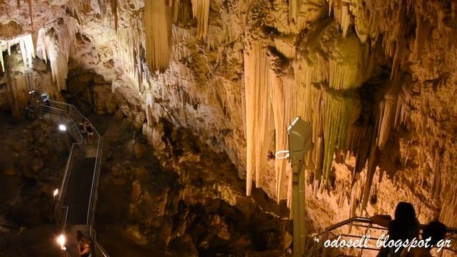 Το σπήλαιο της Αντίπαρου - Antiparos Cave, GR смотреть онлайн