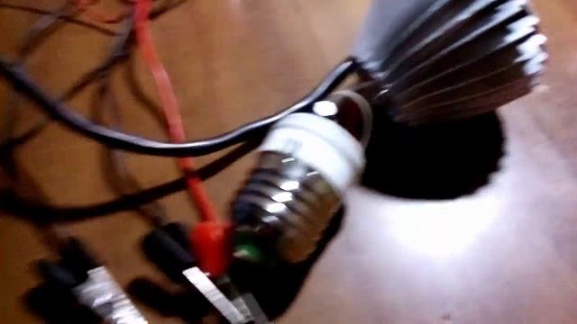 Обзор, тест LED светодиодной лампочки из Китая