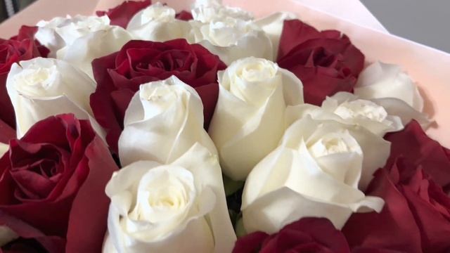 Букет из роз «Соло» https://dobro34.ru/ смотреть онлайн