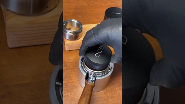 "Ridiculous" Espresso Workflow Ever! #coffeegrinder #coffeemachine #espresso смотреть онлайн