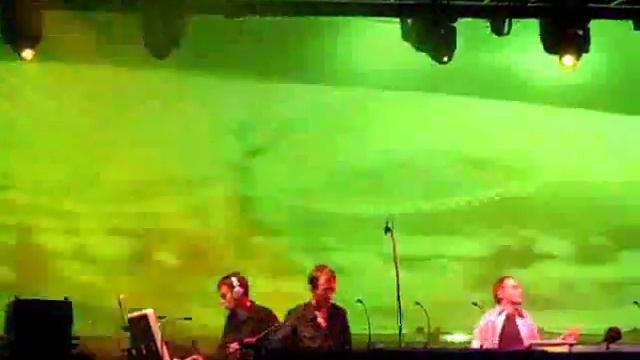 Underworld - Dark & Long {Dark Train} (live) смотреть онлайн