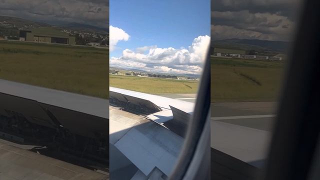 Arrival in Paphos international airport смотреть онлайн