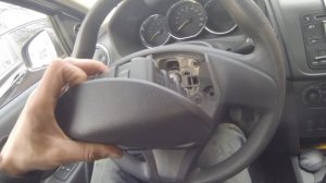 Как снять руль Renault Logan