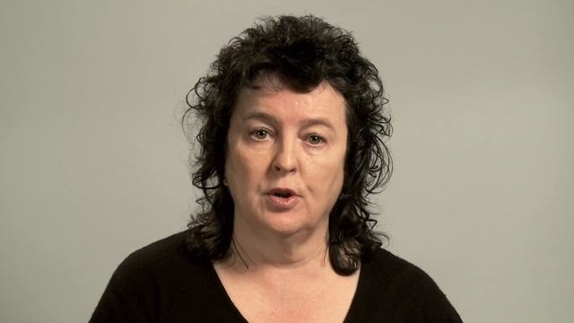 Carol Ann Duffy reads a poem смотреть онлайн
