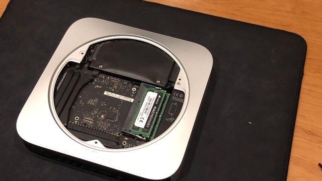 Апгрейд Mac mini Late 2012 (A1347)/ Upgrade Mac mini Late 2012 (A1347) смотреть онлайн