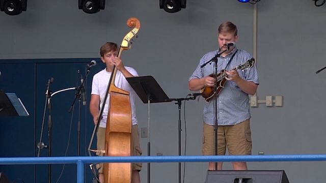 Cossin/Putnam Special - The Putnam Family @ Sue Morris Stage - Glenville, WV смотреть онлайн