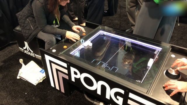 CES 2018: Atari Pong Coffee Table Demo | Digit.in смотреть онлайн