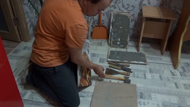 Как снять старый клей с кафельной плитки смотреть онлайн